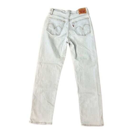 Levi’s Wedgie Straight Leg High Rise Jeans Button Fly Light Wash Size 28 - Picture 2 of 6